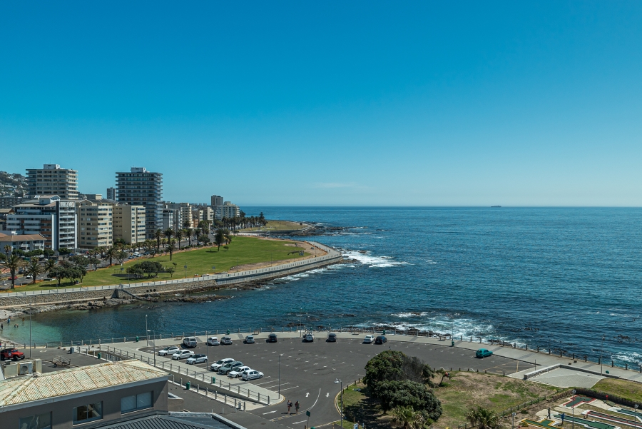 5 Bedroom Property for Sale in Mouille Point Western Cape